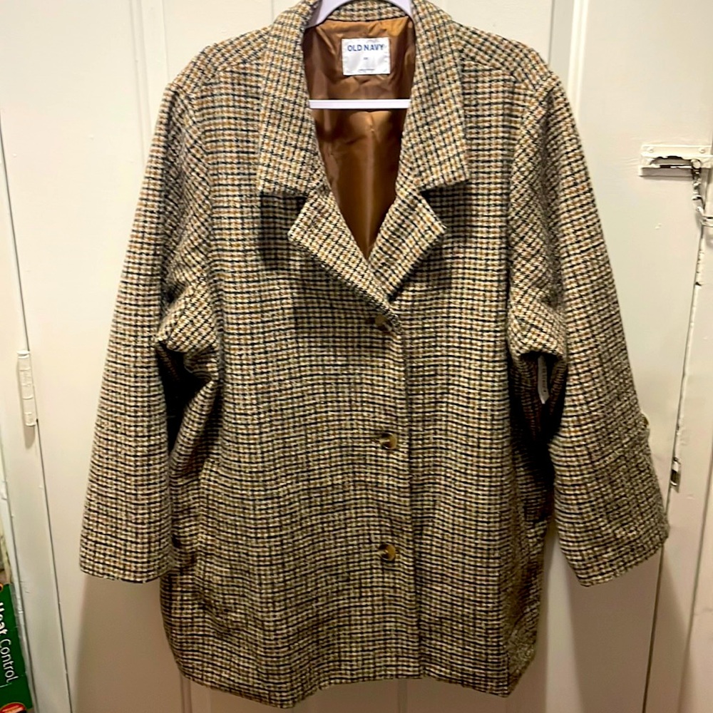 Polyester/wool blend coat